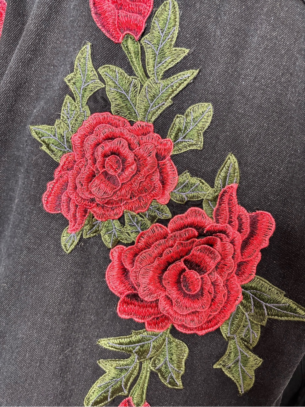Carmar Black Denim Jacket with Red Rose Embroidery Size M - Picture 4 of 6